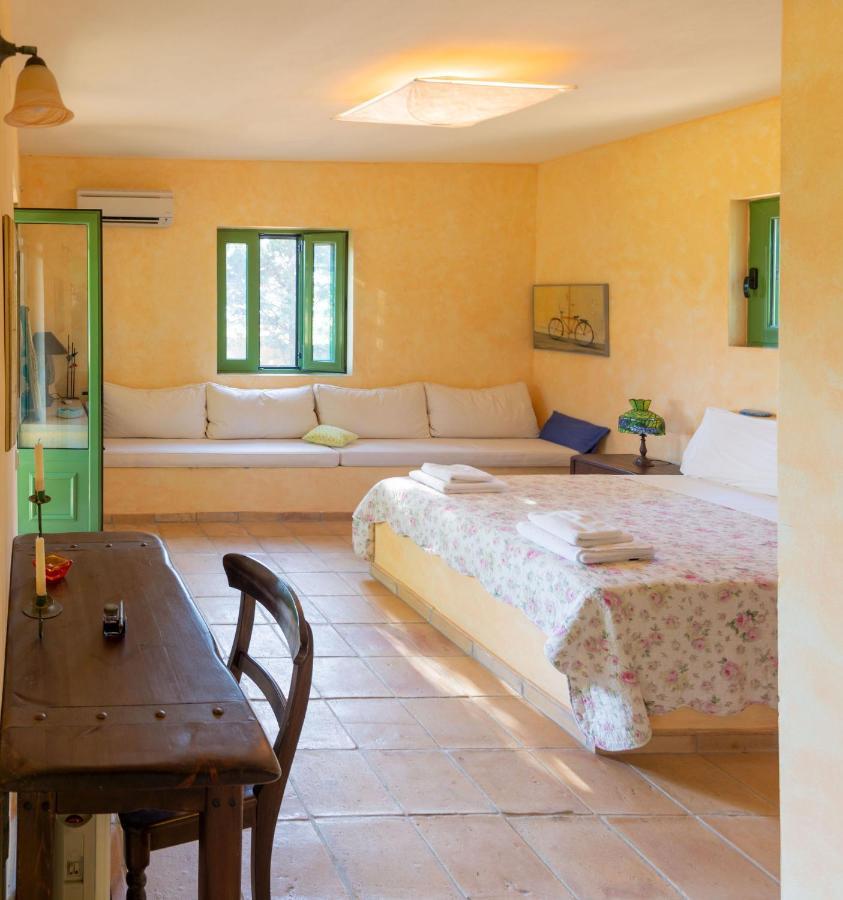 Villa Gaia Σβορωνάτα Εξωτερικό φωτογραφία